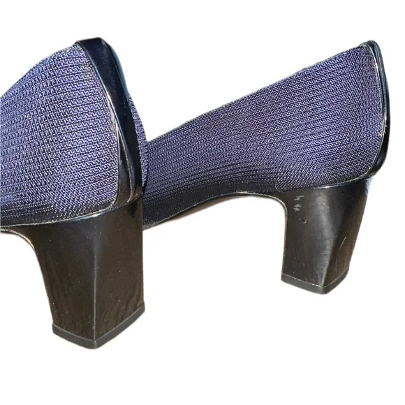 Navy & Black Stuart Weitzman 1990s Square Toe Pump - Picture 3 of 4